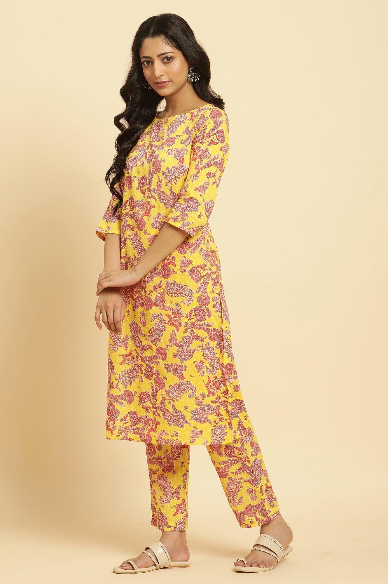 Yellow Floral Printed Cotton Kurta And Pants Co-Ord Set — image 4