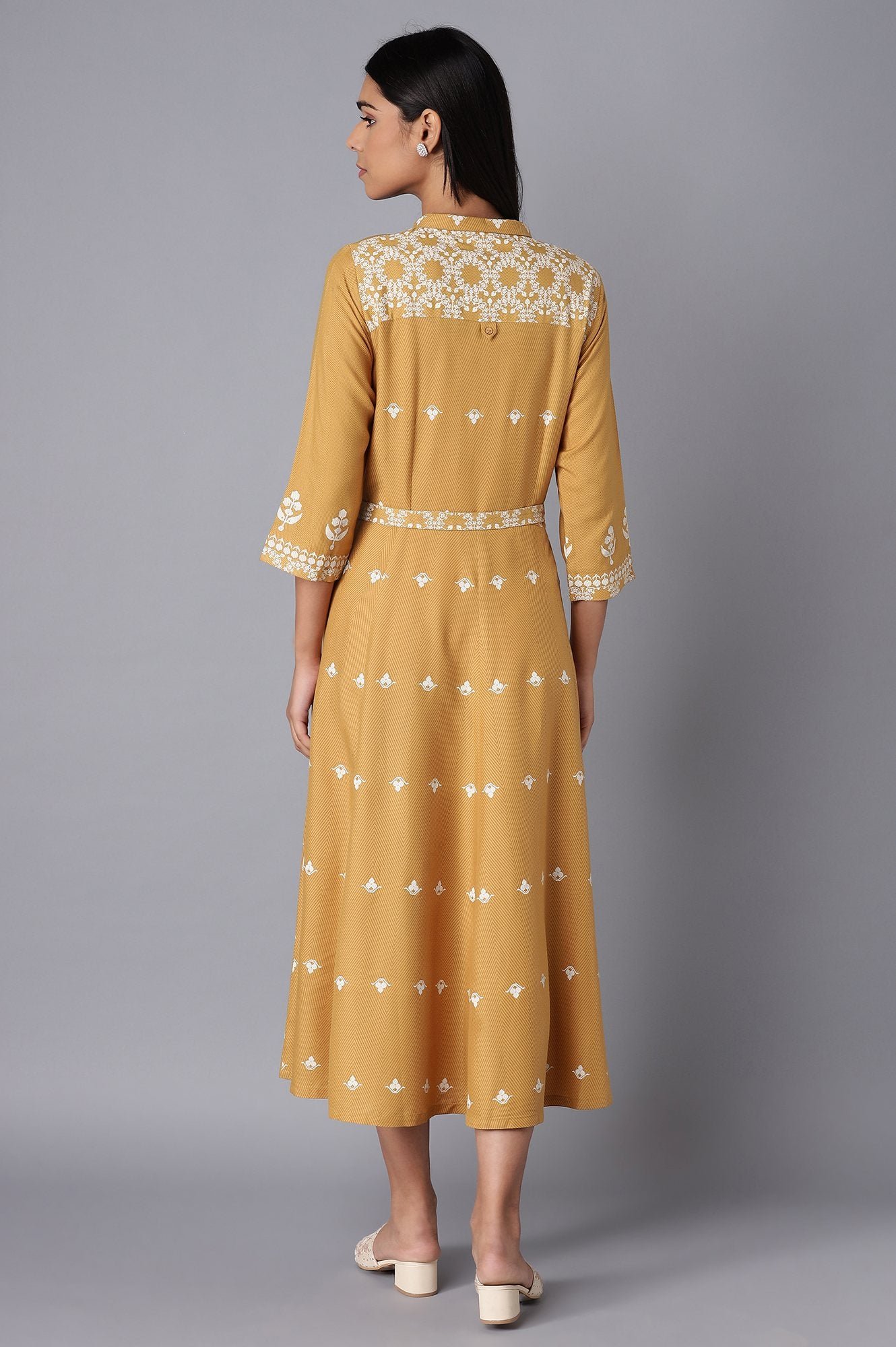 Yellow Flared Panelled Dress — image 8