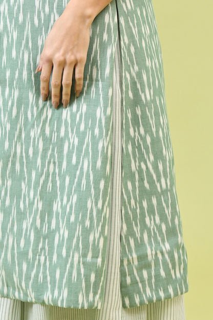 White and Green Geometric Printed Flared Spaghetti Dress and Gilet Set — image 2