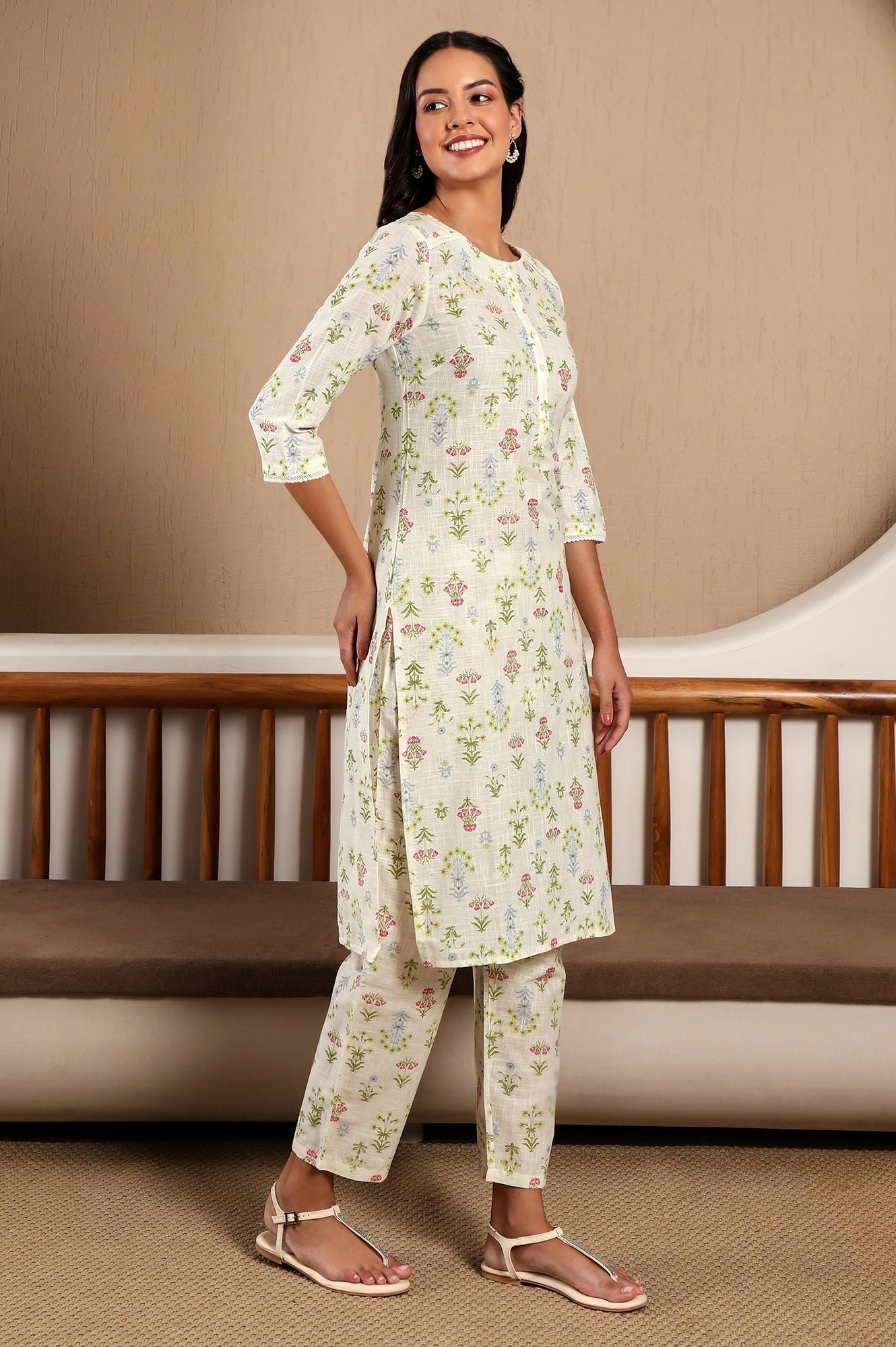 White Floral Printed Pure Cotton Straight Kurta and Pants Co-ord Set — image 2