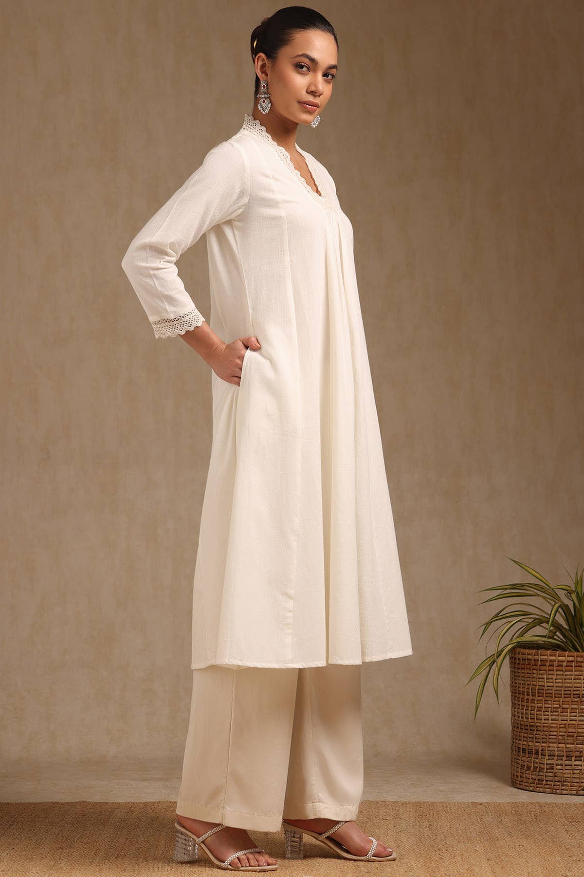 Off White Cotton Solid V-Neck Lace Inserts A-Line Kurta With Front Pleats — image 3