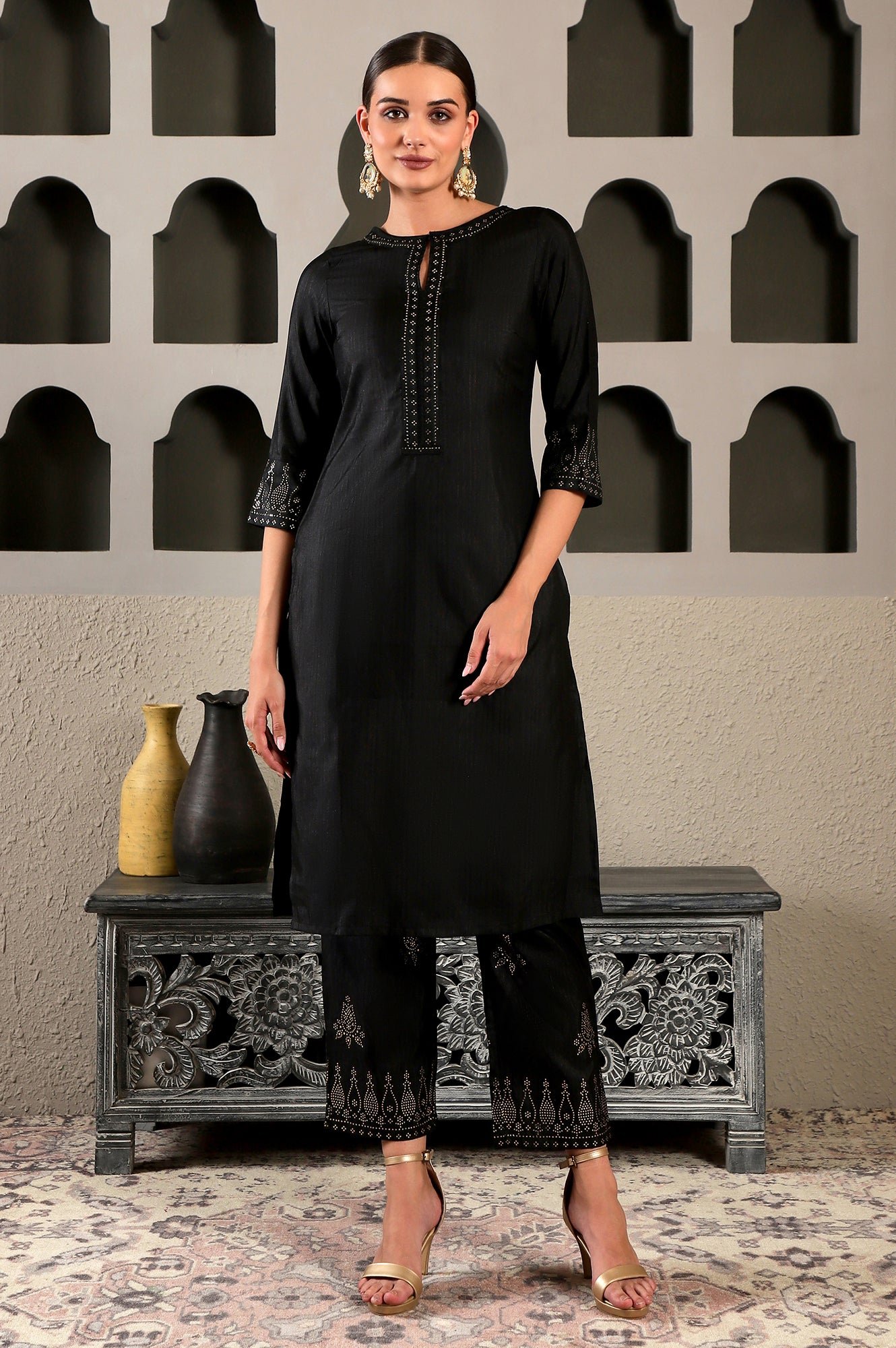 Black Embellished Keyhole Neck Straight Silk Kurta and Pants Set — image 6