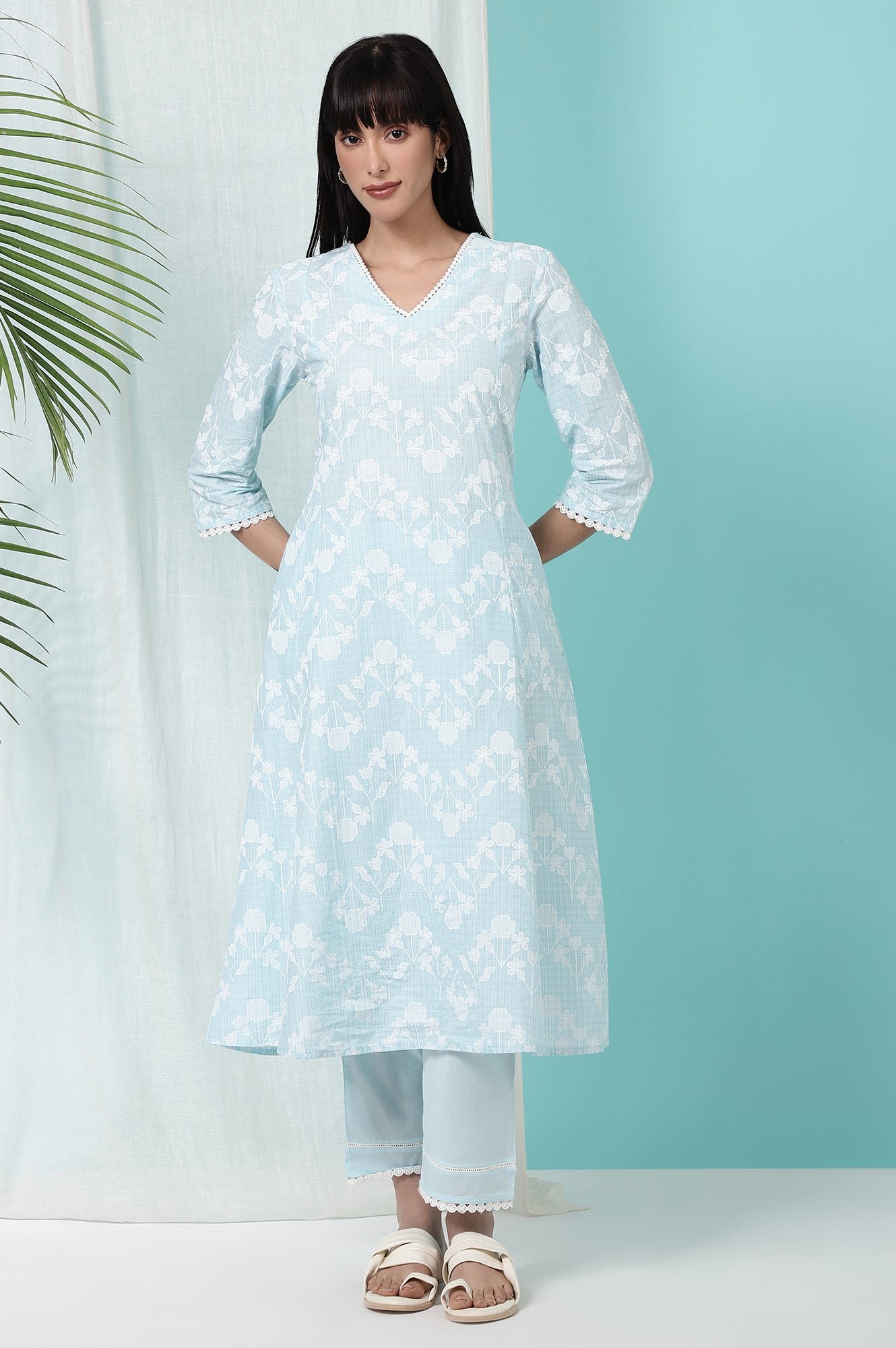 Sky Blue Floral Printed Pure Cotton Straight Kurta and Pants Co-ord Set — image 7