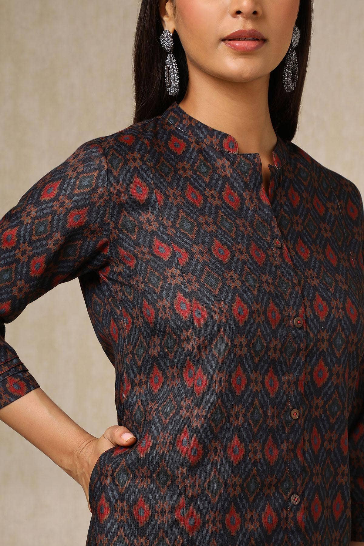 Navy Blue Linen Blend Ikat Print Kurta — image 2