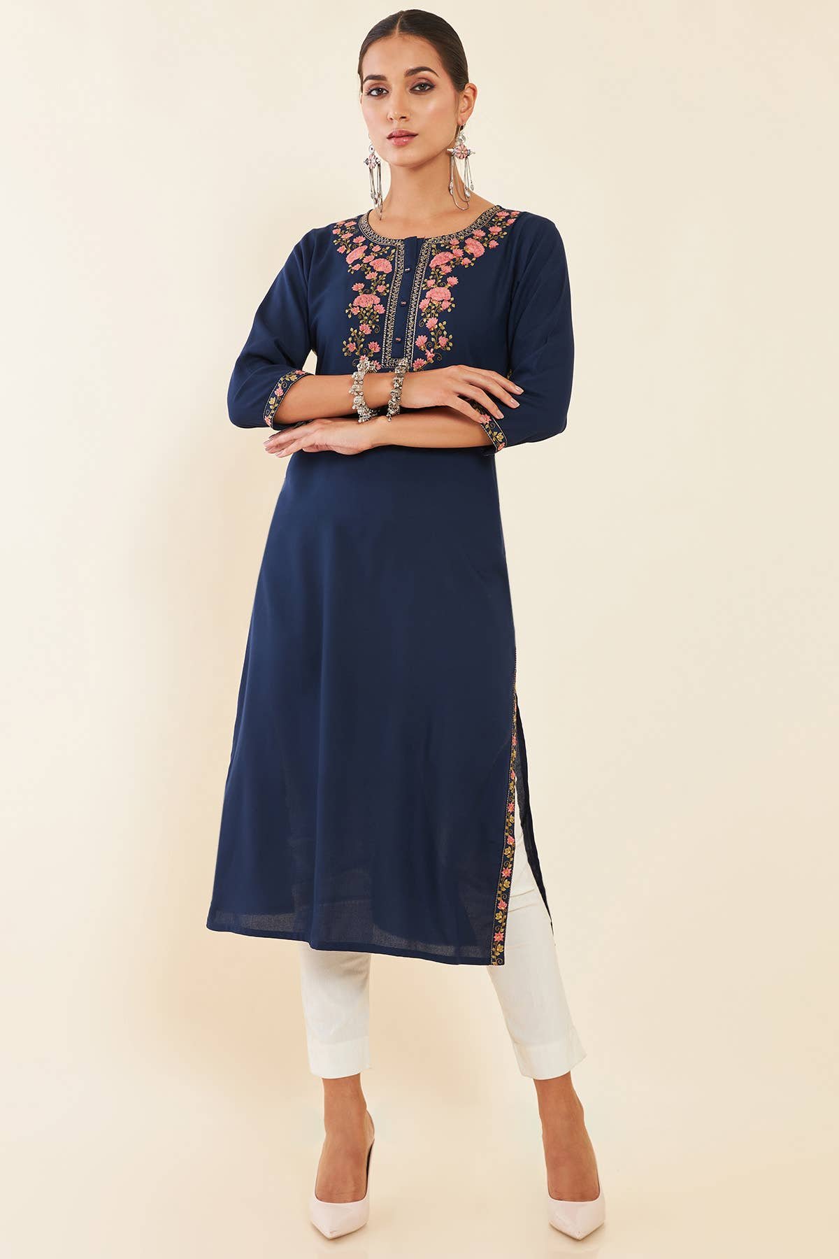 Navy Blue Floral Embroidered Rayon Kurta — image 2