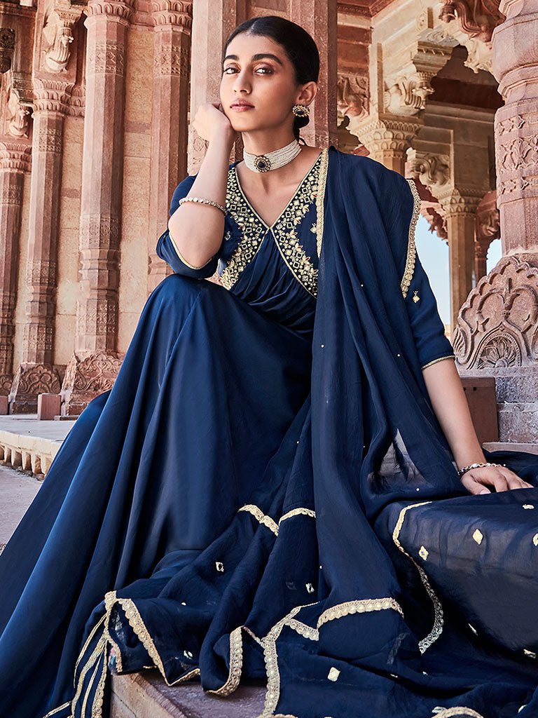 Navy Blue Zardosi Embroidered Silk Long Kurta Paired With Embroidered Organza Dupatta — image 3