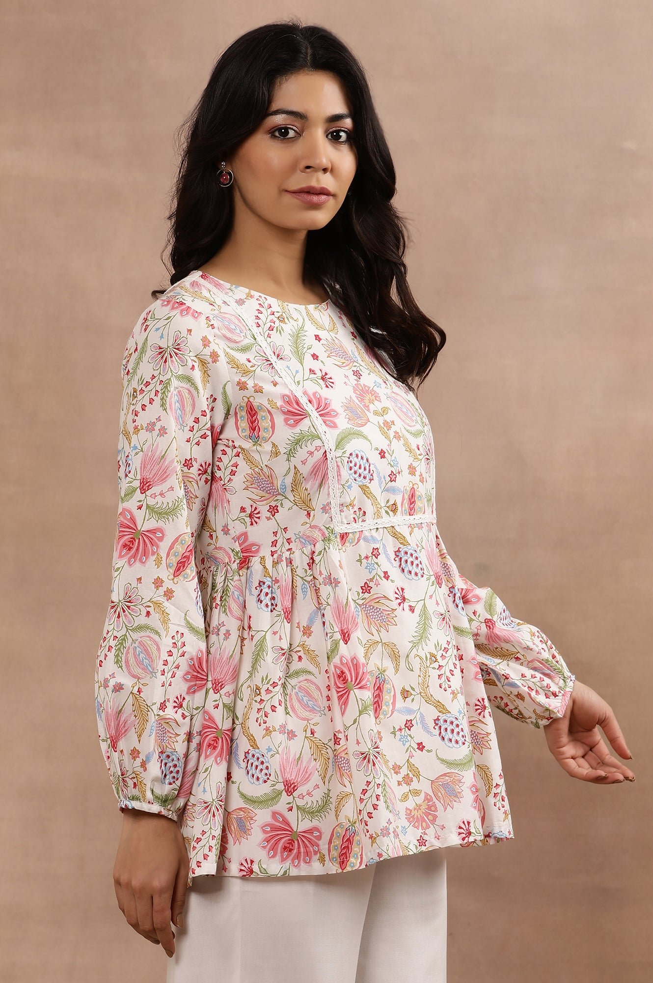 White Floral Printed Pure Cotton Top And Parallel Pants Set — image 1