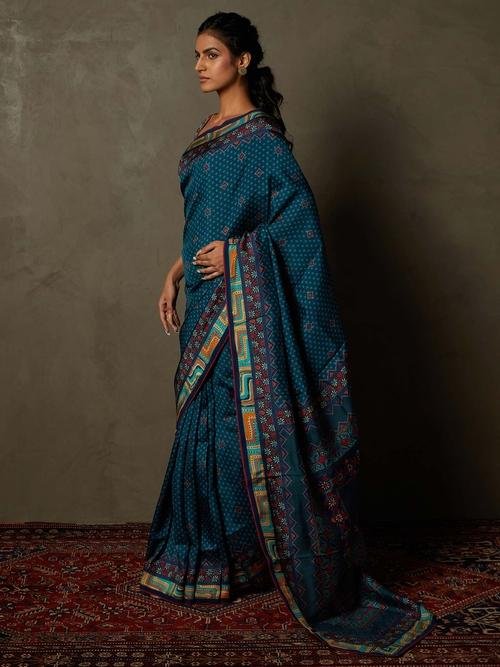 Teal & Navy Chowki Saree With Unstitched Blouse — image 6