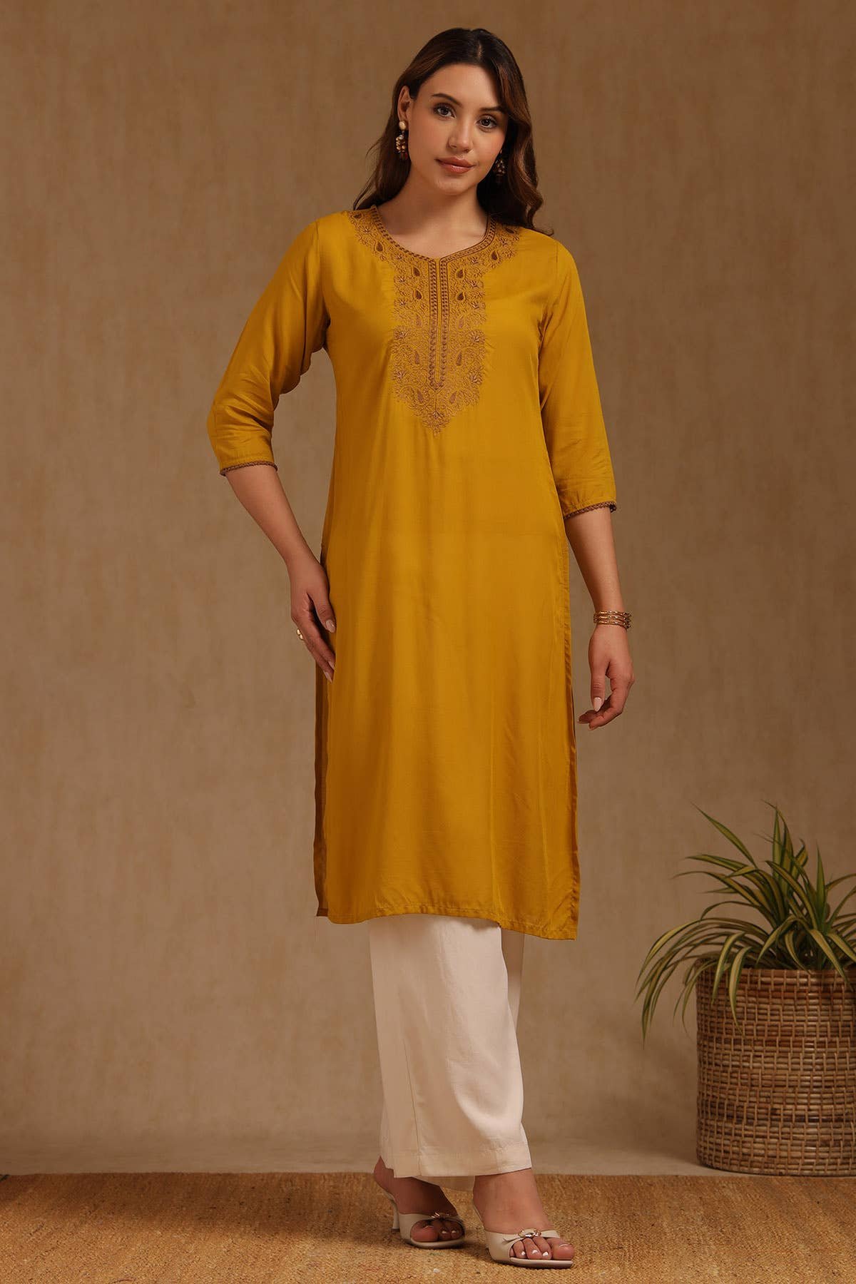 Mustard Rayon Embroidered Kurta With Thread Work — image 5
