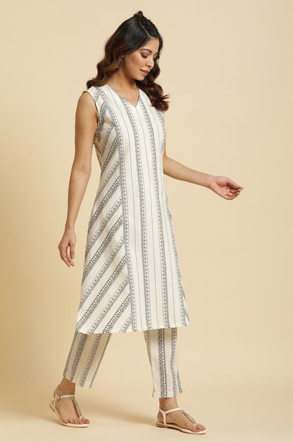 Ecru Printed Kurta & Pants Co-Ord Set With Kantha Detail — image 1
