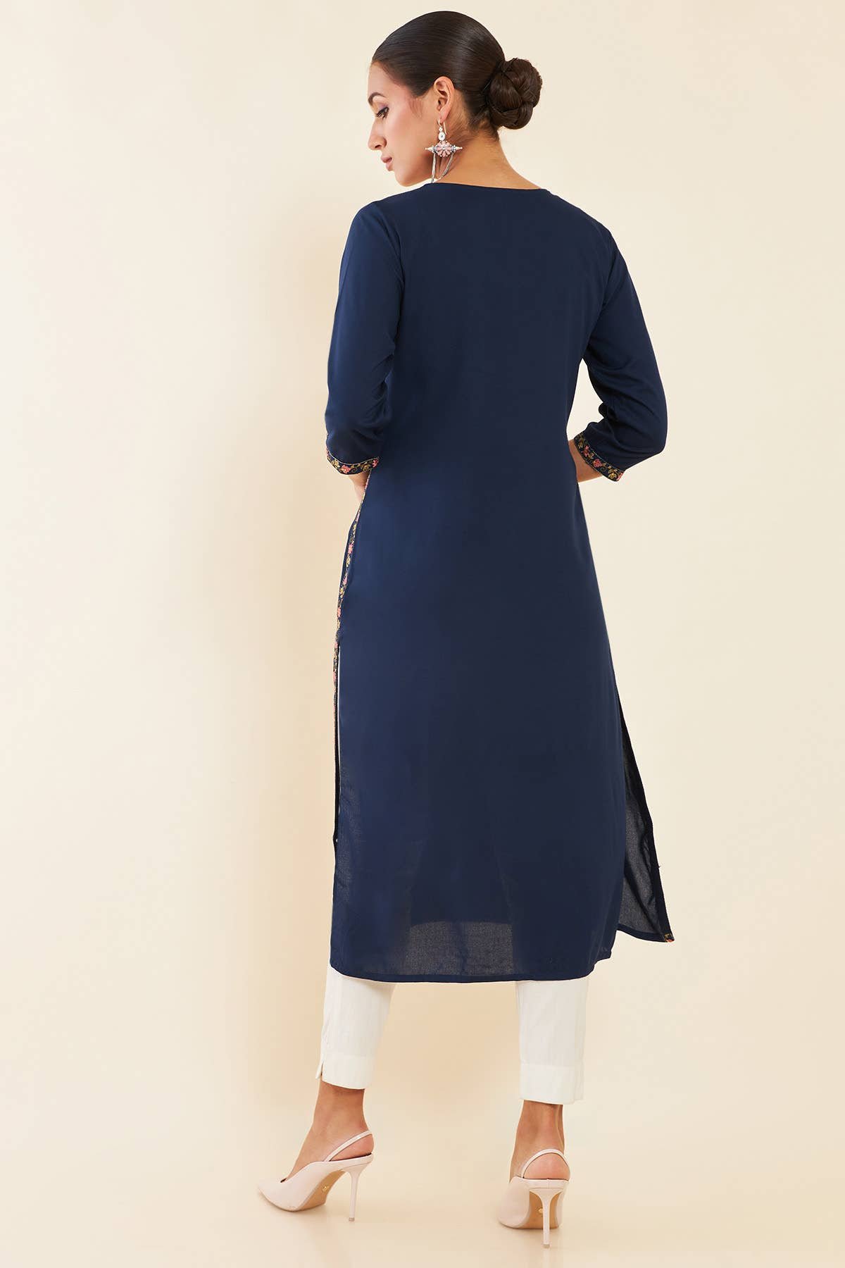 Navy Blue Floral Embroidered Rayon Kurta — image 4