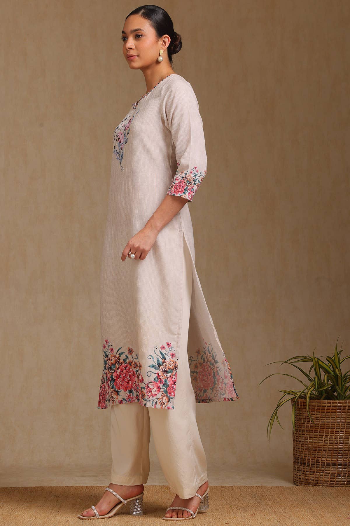Beige Rayon Floral Printed Kurta — image 3