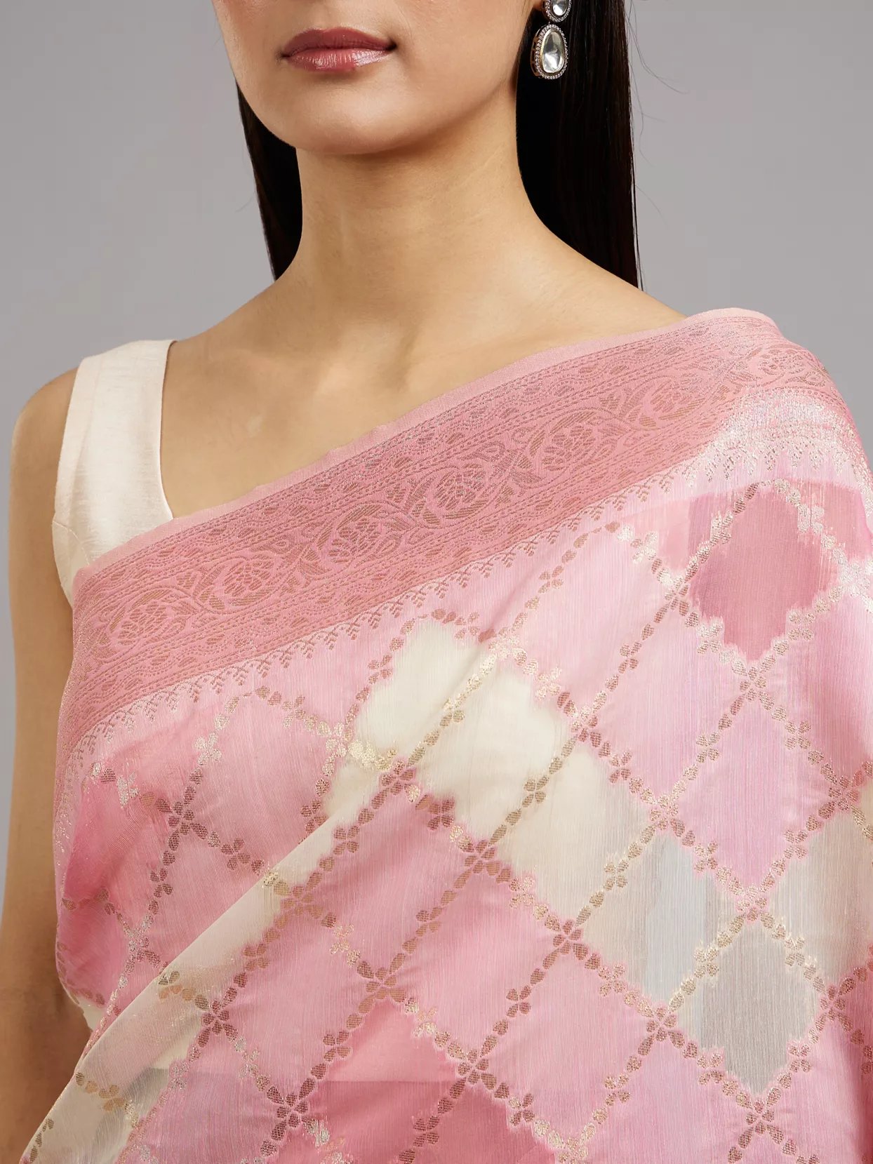 Vibrant Pink Elegance Saree — image 4