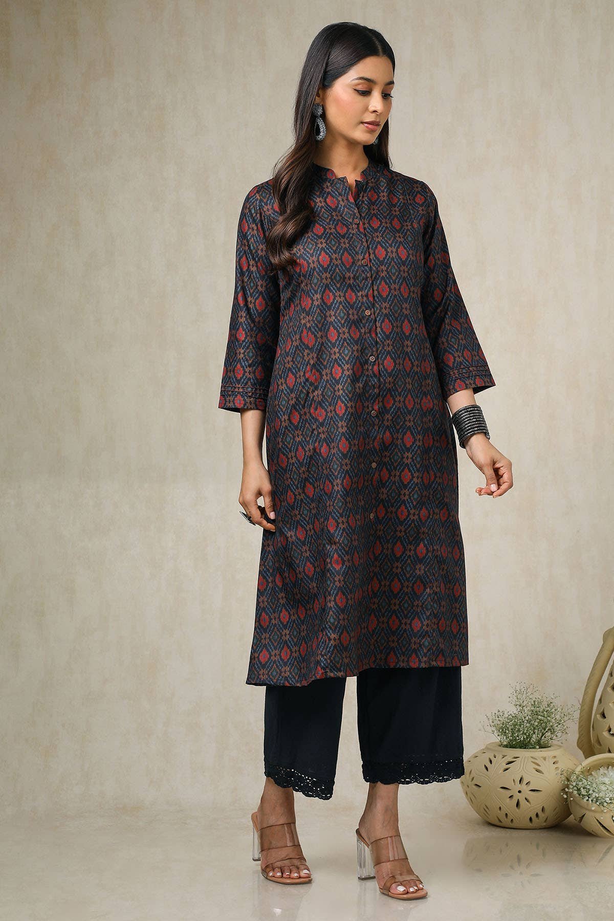 Navy Blue Linen Blend Ikat Print Kurta — image 5