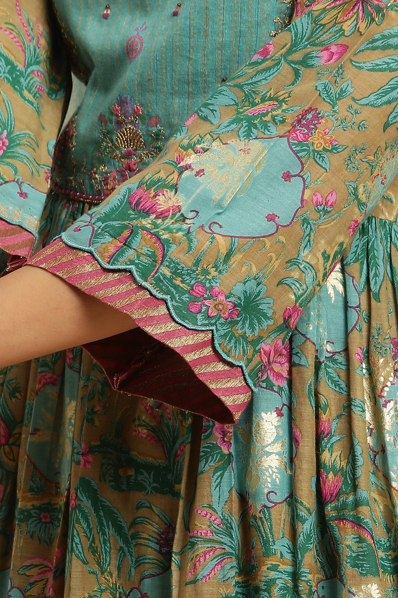 Brown Floral Printed Kurta, Pant And Dupatta Set — image 6