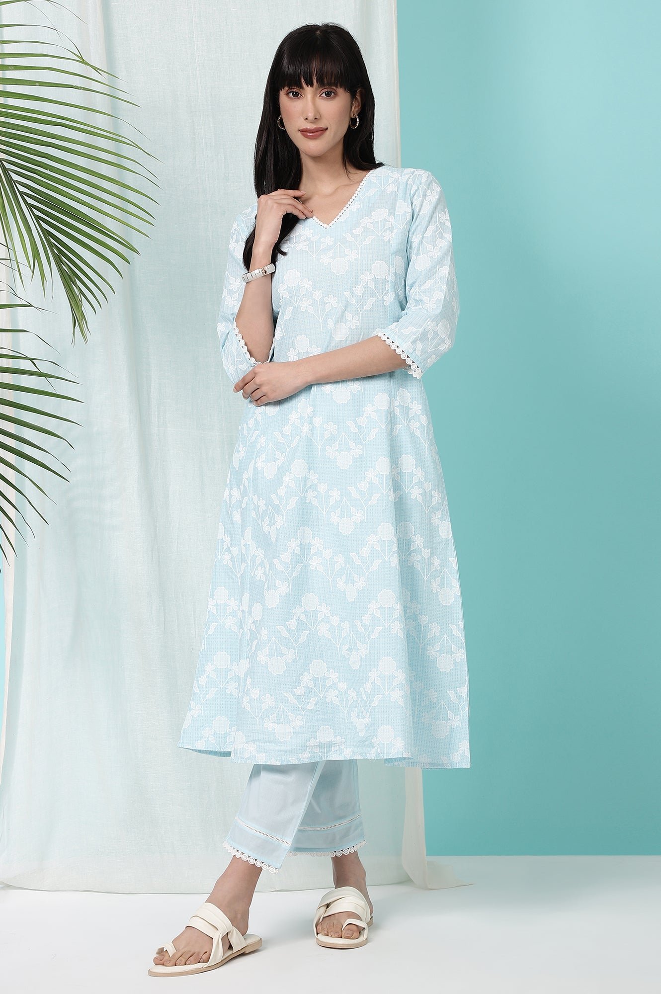 Sky Blue Floral Printed Pure Cotton Straight Kurta and Pants Co-ord Set — image 8