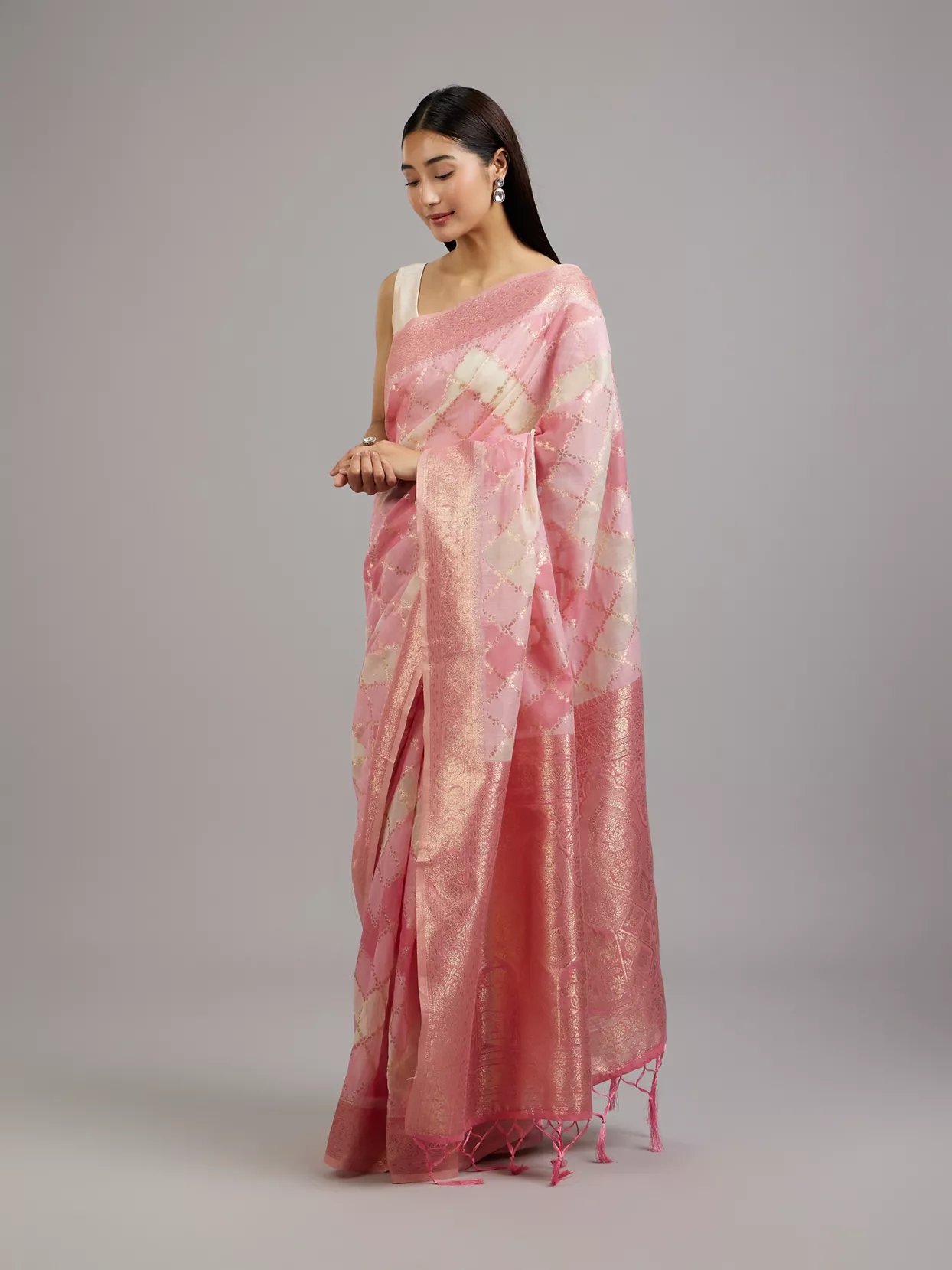 Vibrant Pink Elegance Saree — image 3