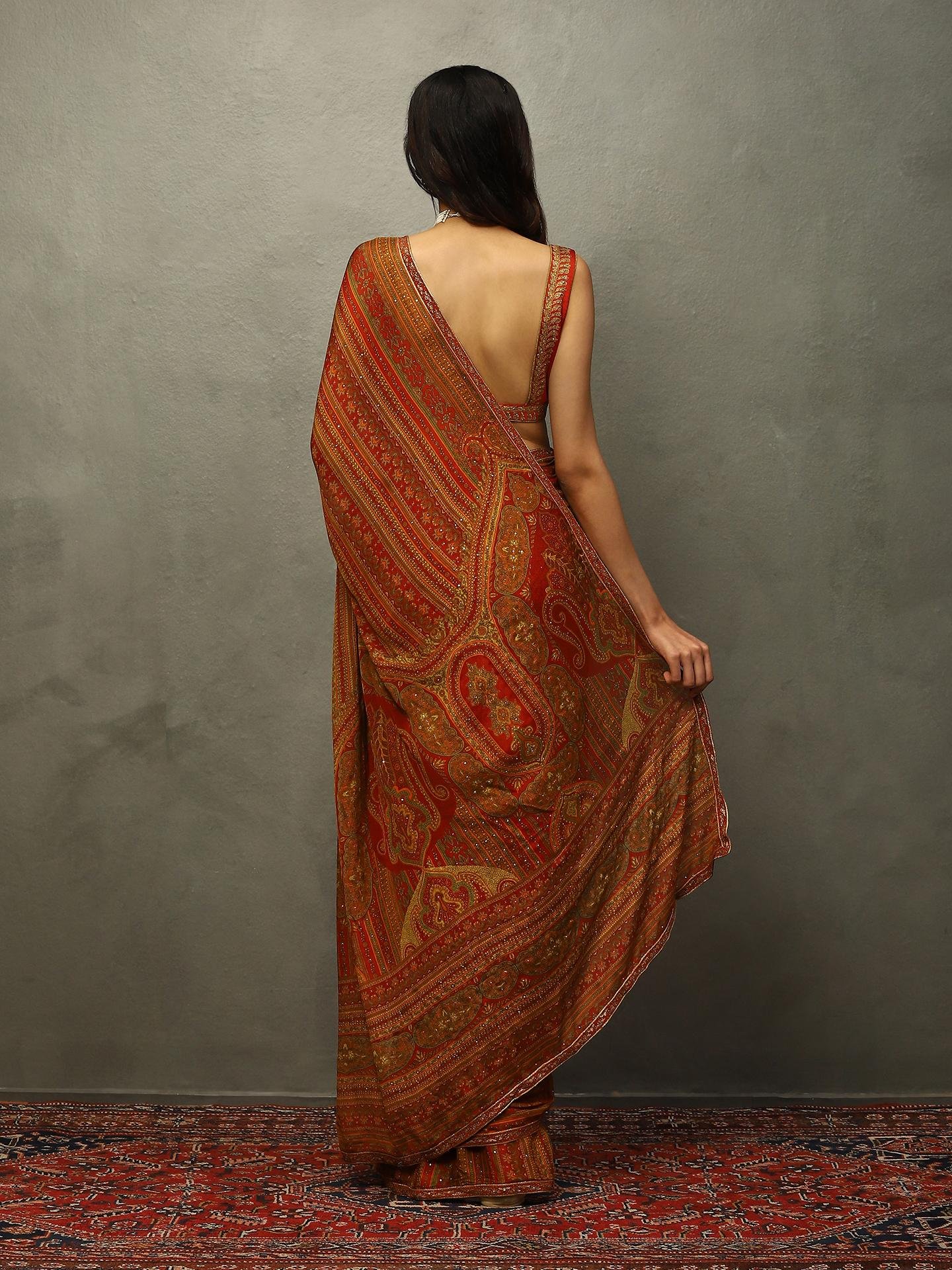 Red & Beige Vasu Saree — image 2