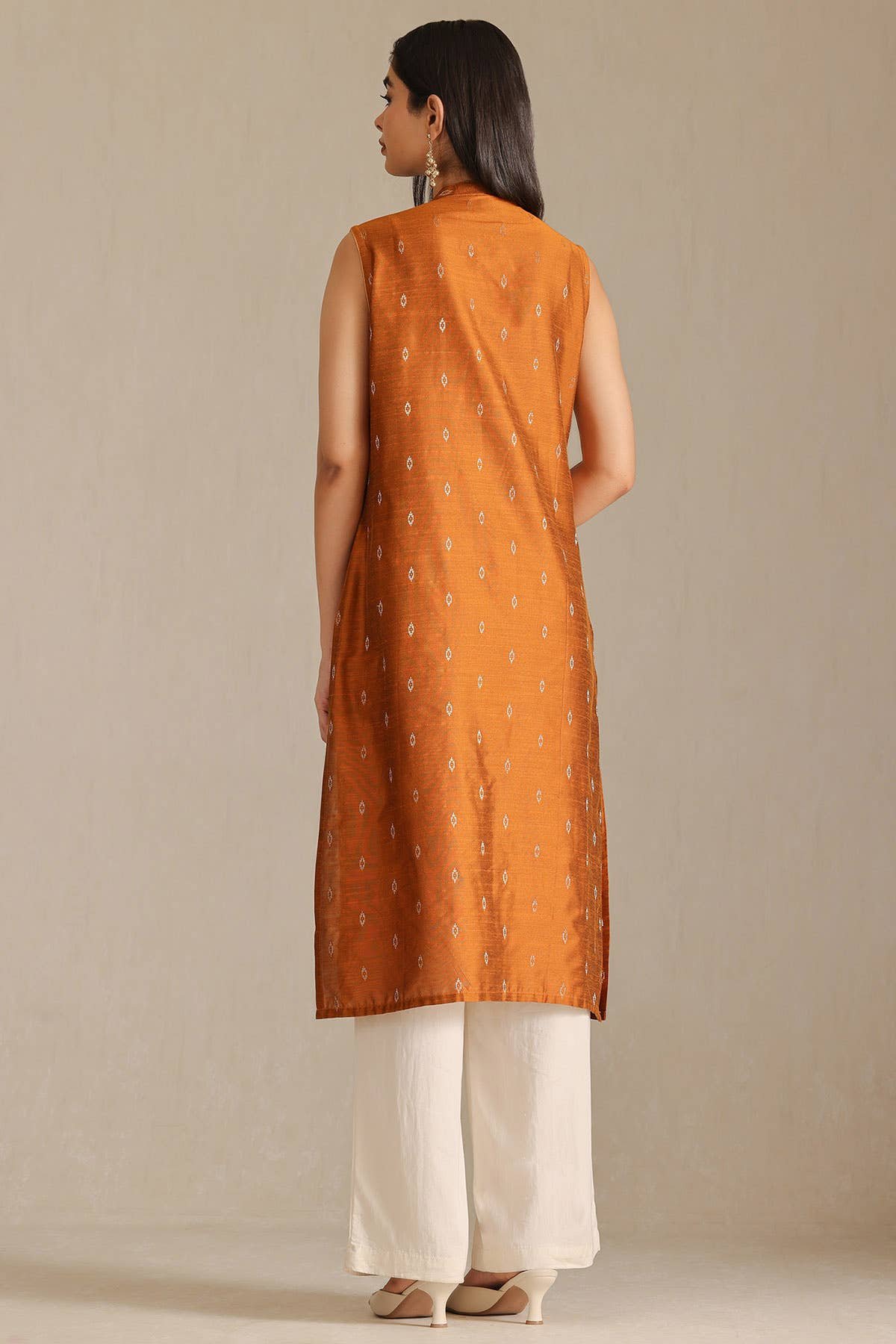 Mustard Viscose Blend Woven Design Kurta With Zari — image 3