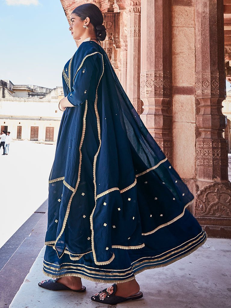 Navy Blue Zardosi Embroidered Silk Long Kurta Paired With Embroidered Organza Dupatta — image 2