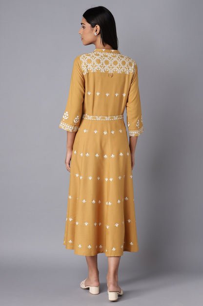 Yellow Flared Panelled Dress — image 4